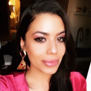 Meet your Posher, Sasha